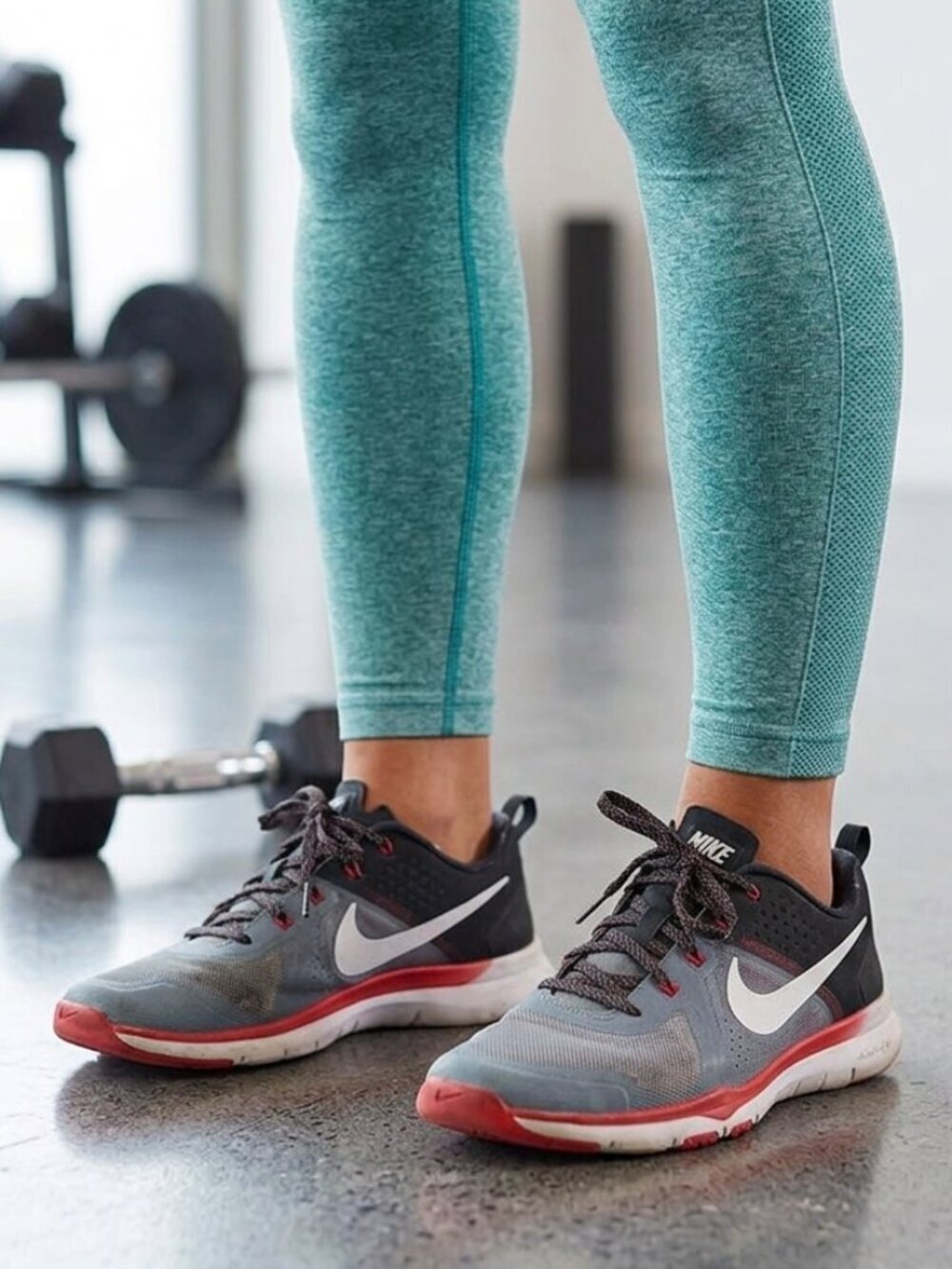 Nike Shoes Metcon training Men's Size 10 Black Red 704B88-816 VO2 Weight lifting